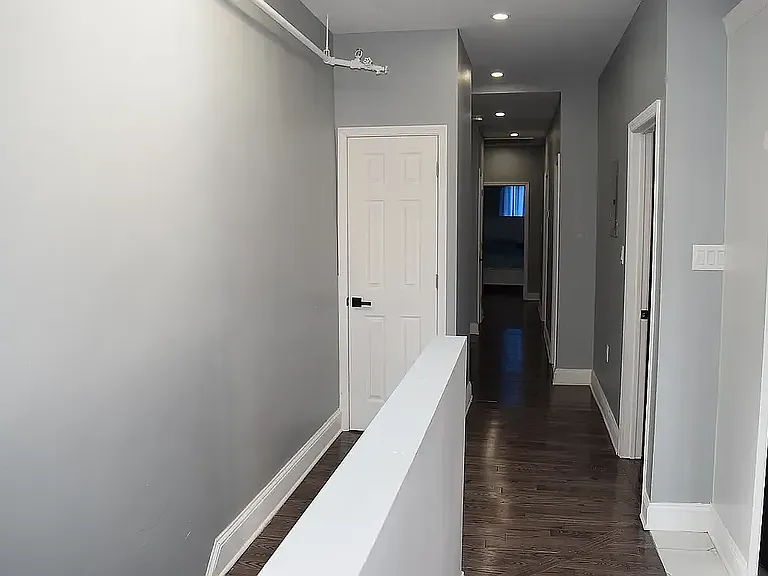 1364 E 38th St #1 — Photo 8