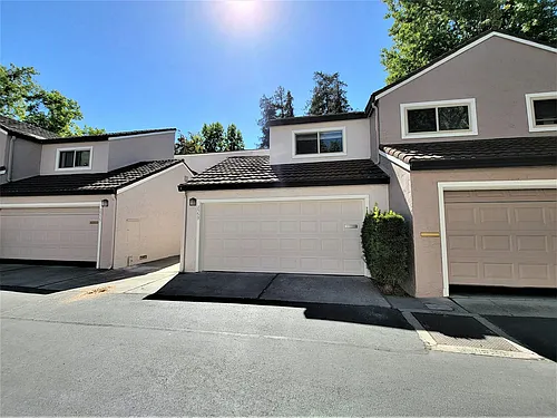2553 Lancaster Ct Photo 1