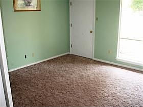 3rd image of 2507 Parkwood Pl