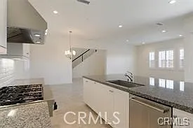 4 bed, 4.5 bath, 3313 sqft, $6,500 — Photo 3