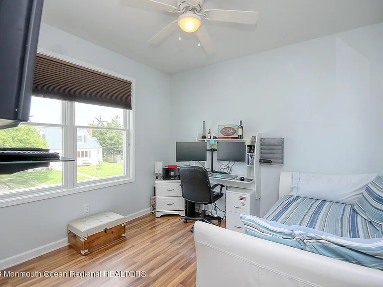 207 Ceylon Ave — Photo 13