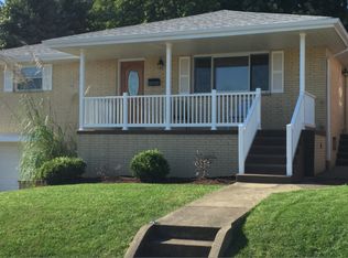 1131 Courtland Rd, Weirton, WV 26062