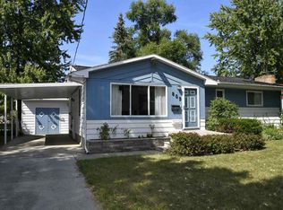 809 Cotter St, Essexville, MI