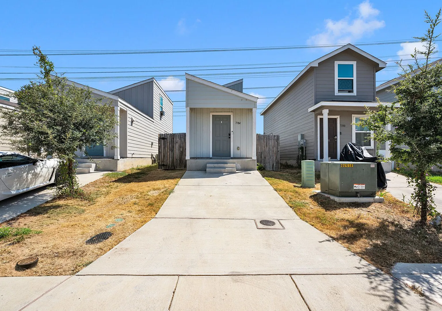 Cozy 1 Bed 1 Bath Home- San Antonio's Northeast Side Near Randolph AFB! — Photo 1