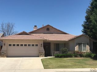 11100 Southwales Ct, Bakersfield, CA