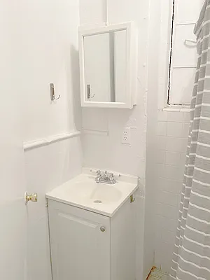 Rented by AJ Clarke | media 22