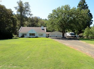 3241 NE Douglas Ave, Roseburg, OR 97470