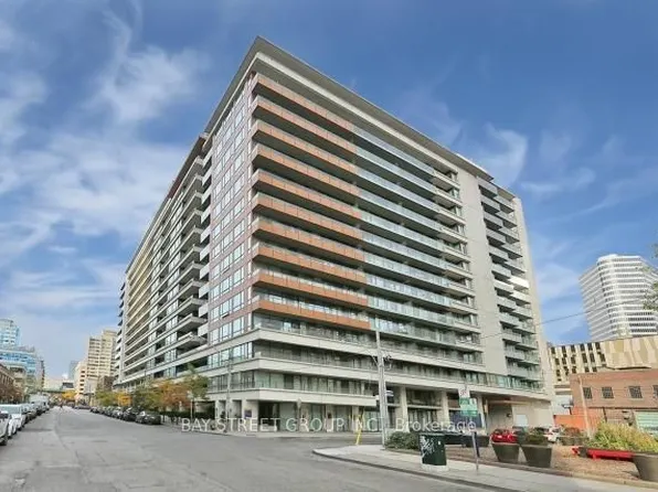 111 Elizabeth St, Toronto, ON