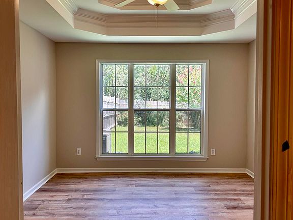 3rd image of 574 Cahaba Manor Dr