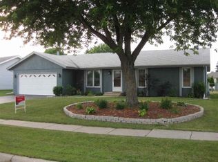 1006 Knightsbridge Dr, Machesney Park, IL