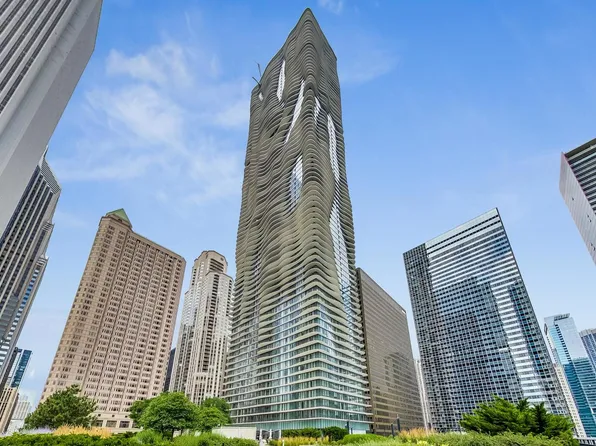 225 N Columbus Dr Unit 6706, Chicago, IL 60601
