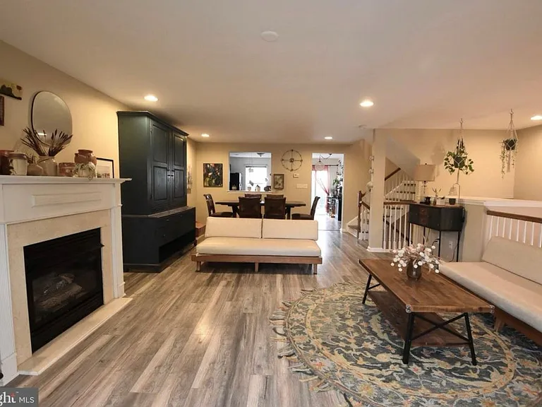 83 Hunt Club Dr — Photo 13