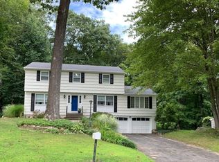 19 Salem Rd, Trumbull, CT 06611