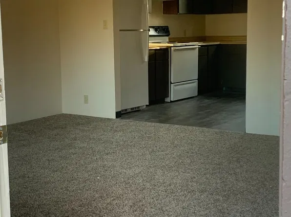 Cambridge Apts, 845 Locust St APT 15, Redding, CA 96001
