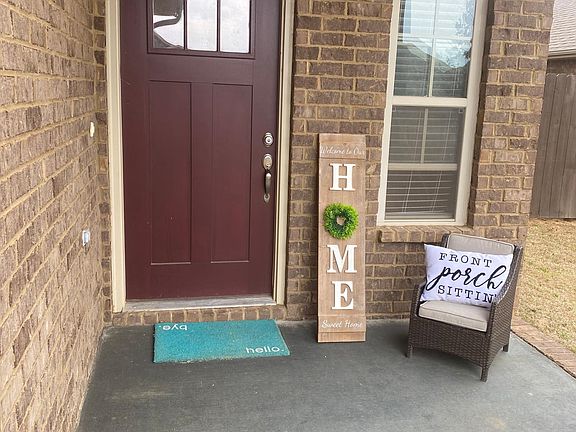 5th image of 608 Cove Water Ln NW
