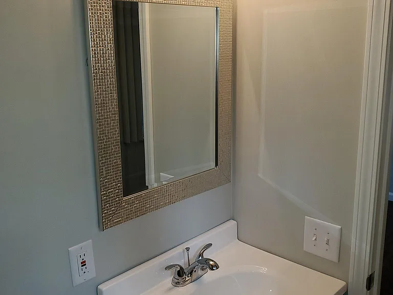 Master Bathroom Pic #2