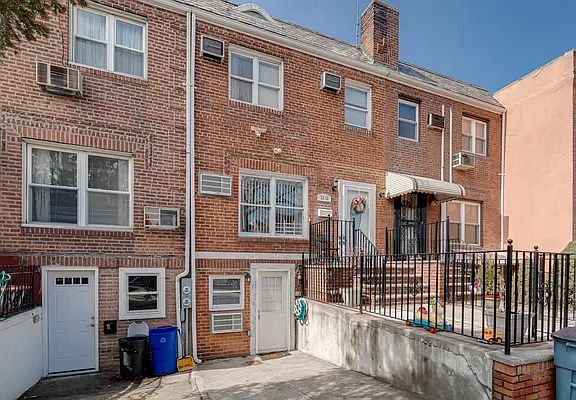 2nd image of 2026 26th St