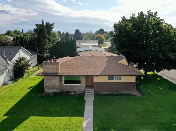 974 SW 12th St, Ontario, OR 97914