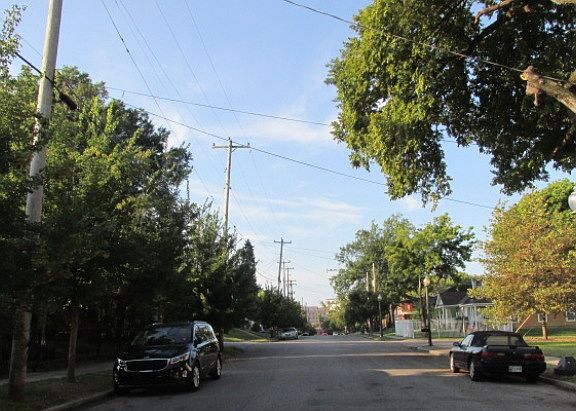 3rd image of 619 N 6th St