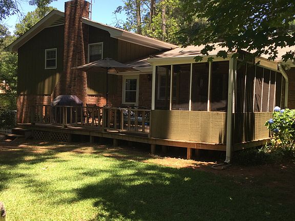 3rd image of 2063 Forest Dr