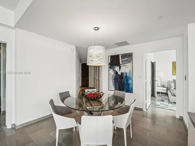 88 SW 7th St #2111 — Photo 6