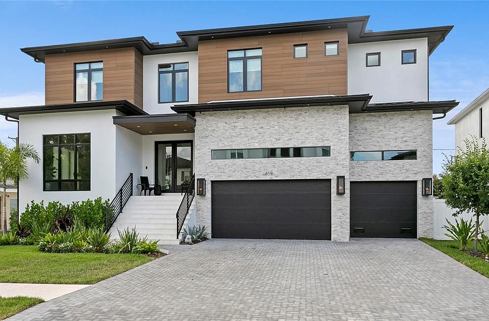 1st image of 619 ONTARIO AVENUE