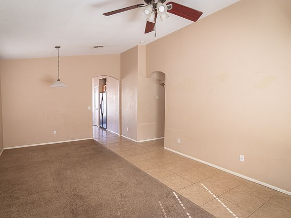 4th image of 40214 N Costa Del Sol Dr