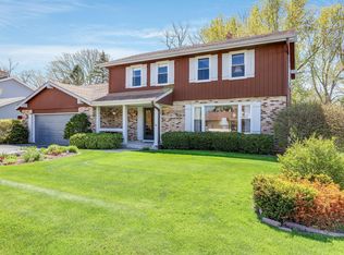 1743 Secretariat Ln, Racine, WI 53402