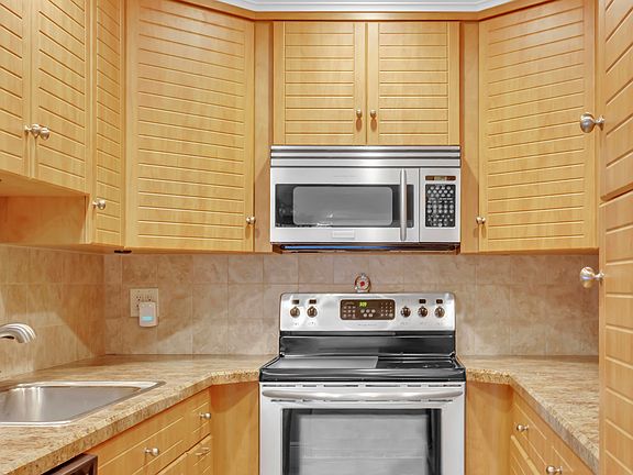 2nd image of 10144 S 46th Ave Avenue #494