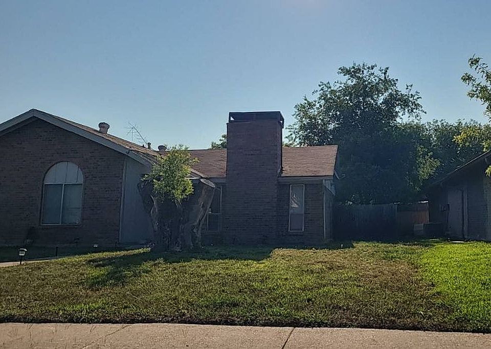 2nd image of 3521 Brook Glen Dr #1
