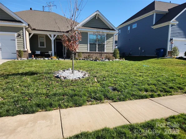 11247 Serenity Farm Dr, Midland, NC 28107