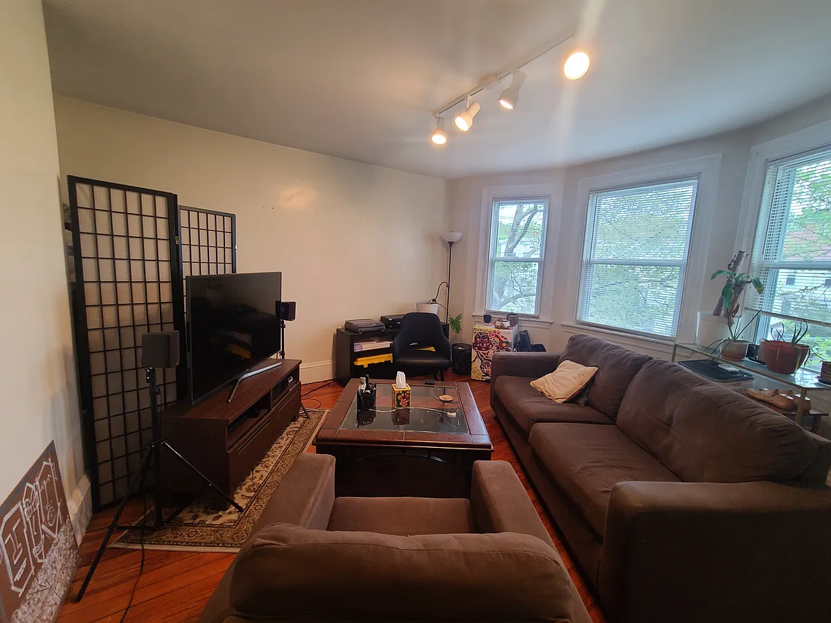 Building Photo - 5A Kendall St #2