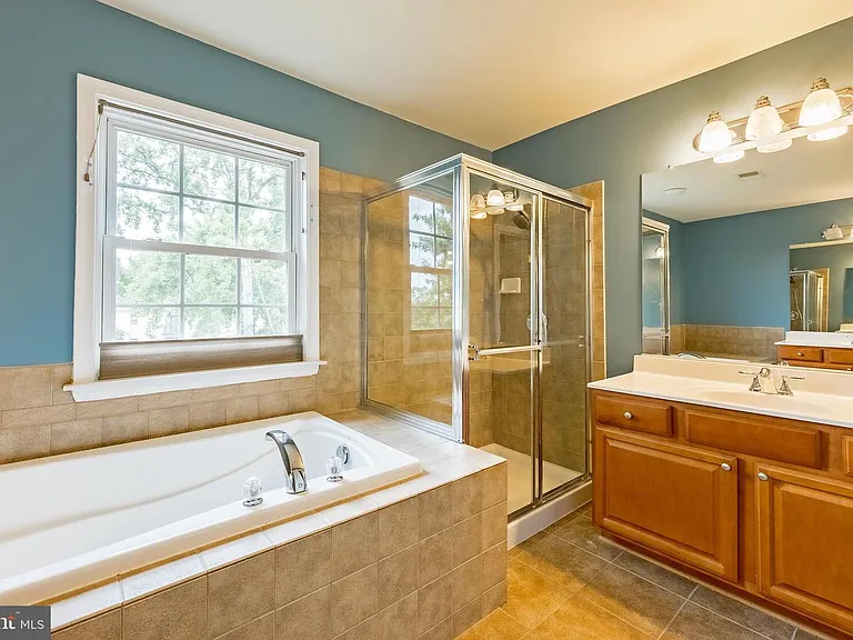 3385 Beechcliff Dr — Photo 34