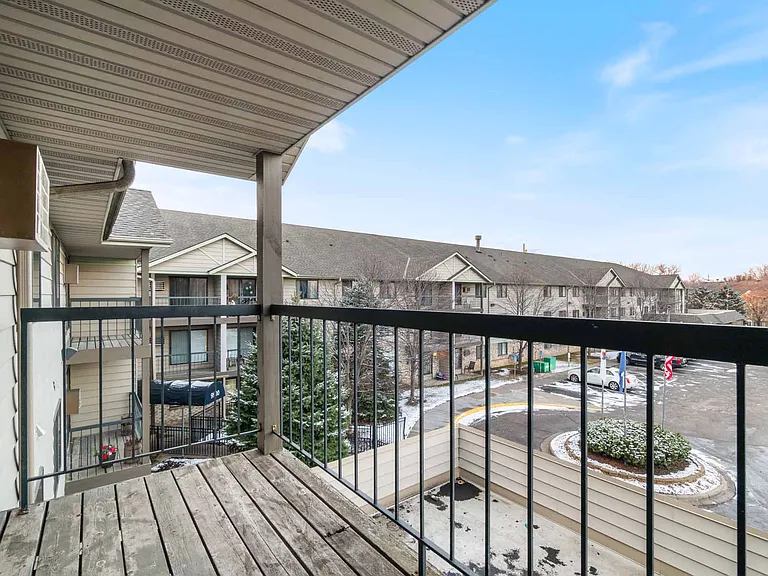 Tralee Terrace Apartments — Photo 14