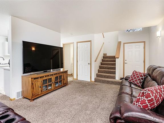 4th image of 626 S 38th St W Unit 31