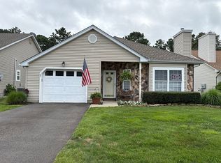 47 Molly Ln, Brick, NJ