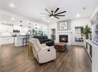 300 Phyllis Farm Rd, Prairie Grove, AR 72753