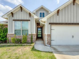 9208 NW 91st St, Yukon, OK 73099