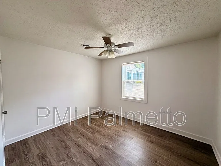 528 Jasper St — Photo 7