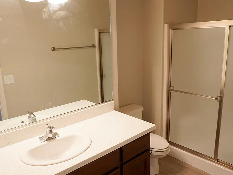 3720 Gates Cir — Photo 8