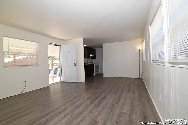 215 Greenlawn Ave #A — Photo 6