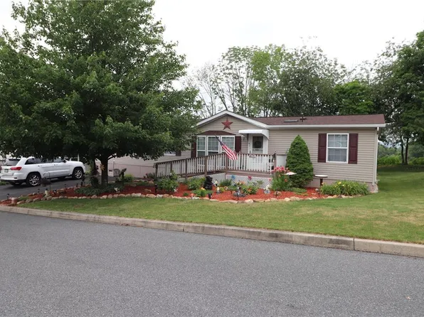 4176 Bunker Hill Ln W, Walnutport, PA 18088