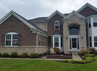 58698 Bridge House Ct, South Lyon, MI 48178