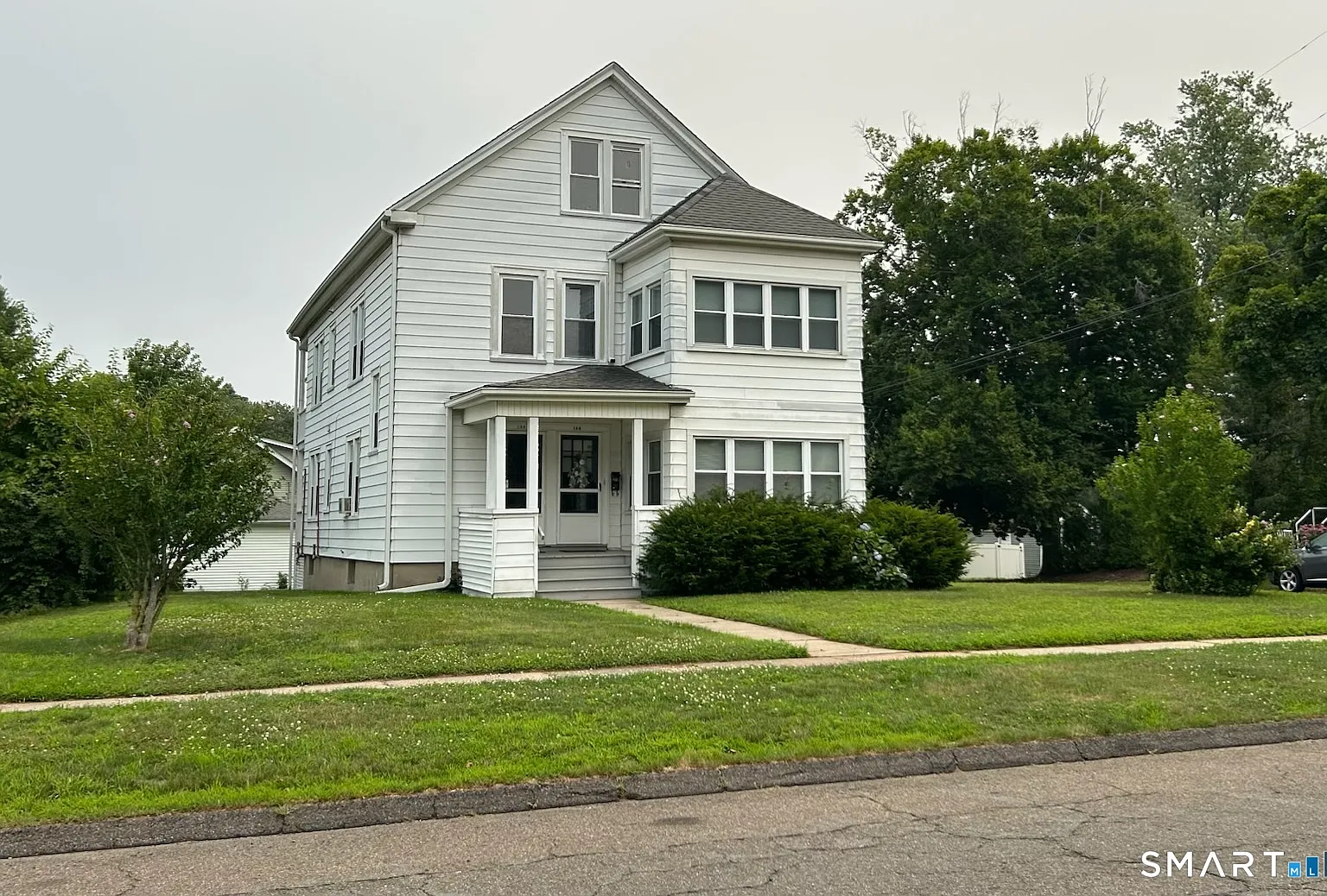 2 bed, 1.0 bath, 1300 sqft, $2,500 — Photo 2