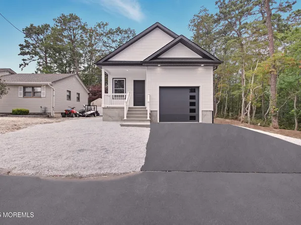 724 Sunset Road, Beachwood, NJ 08722
