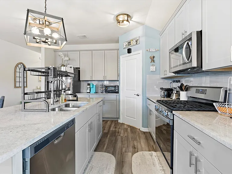 1512 Berry Ridge Trl — Photo 31