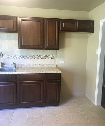 5th image of 811 Hermine Blvd