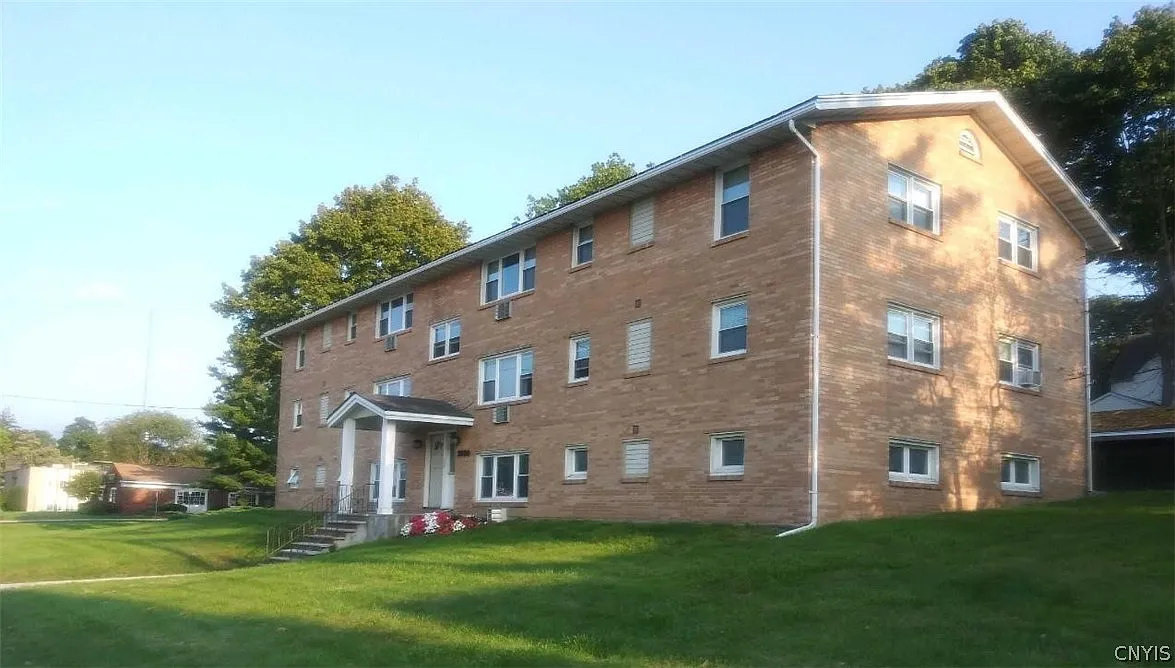 1 bed, 1.0 bath, 8118 sqft, $1,150 — Photo 1