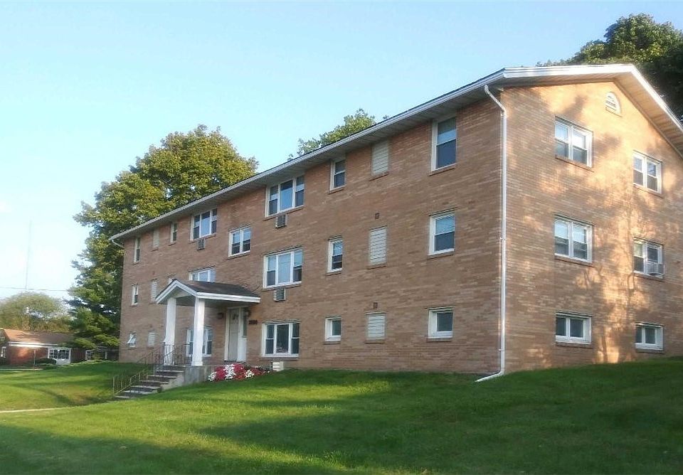 1st image of 101 Milford Dr E