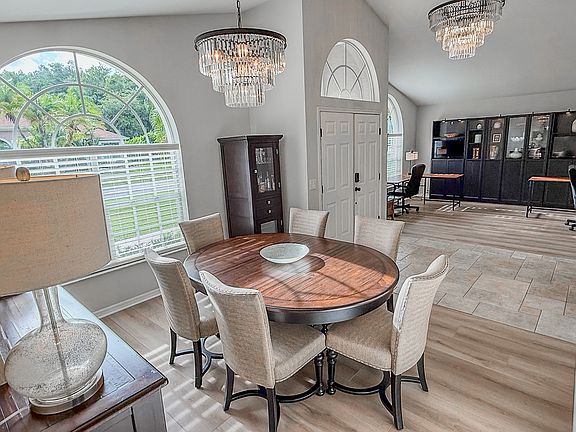 5th image of 6126 Savoy Cir